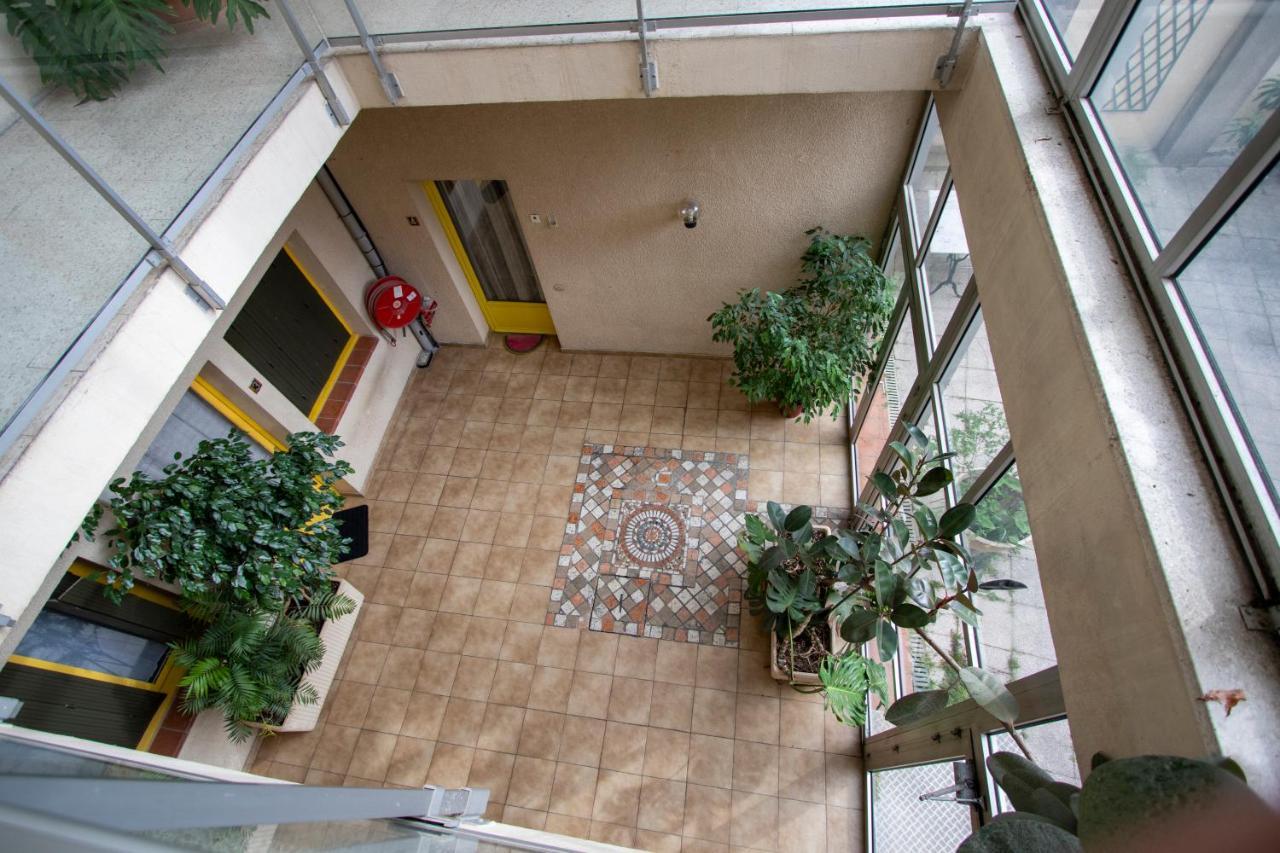 La Maison D'Antonin Nimes Bagian luar foto